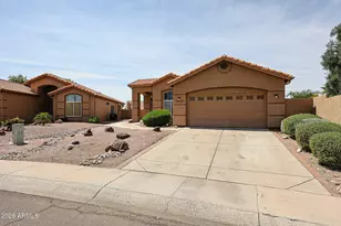 20032 N 91st Ln, Peoria, AZ 85382 - Photo 2