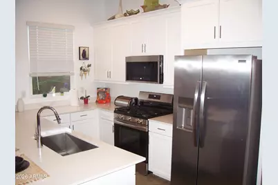 3255 W Peak View Road, Phoenix, AZ 85083 - Photo 10