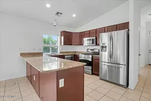 24726 N 29th Pl, Phoenix, AZ 85024 - Photo 6