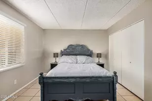 4201 E Camelback Rd, Phoenix, AZ 85018 - Photo 20