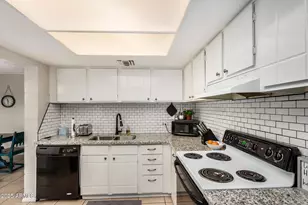 4201 E Camelback Rd, Phoenix, AZ 85018 - Photo 12