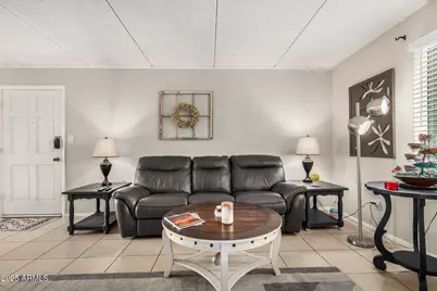 4201 E Camelback Road #15, Phoenix, AZ 85018 - Photo 4