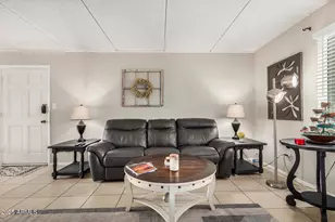 4201 E Camelback Rd, Phoenix, AZ 85018 - Photo 4