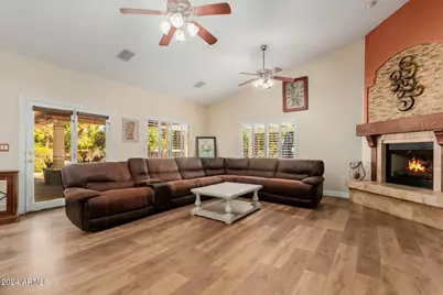 25201 N 47th Drive, Phoenix, AZ 85083 - Photo 20