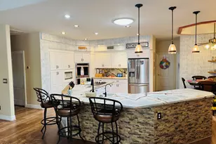 25201 N 47th Dr, Phoenix, AZ 85083 - Photo 8