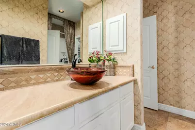 25201 N 47th Drive, Phoenix, AZ 85083 - Photo 32