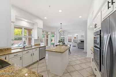 11187 E Oberlin Way, Scottsdale, AZ 85262 - Photo 12