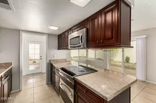 3108 W Clinton St, Phoenix, AZ 85029 - Photo 12