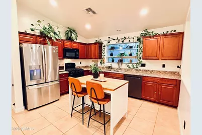 40026 W Robbins Drive, Maricopa, AZ 85138 - Photo 4