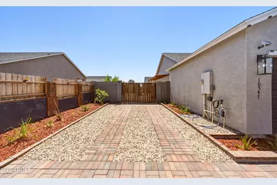 10547 E Baltimore Street E, Apache Junction, AZ 85120 - Photo 4