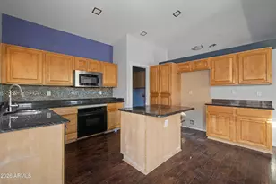 3925 W Charter Oak Rd, Phoenix, AZ 85029 - Photo 10