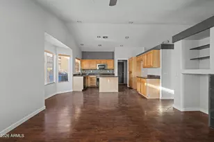 3925 W Charter Oak Rd, Phoenix, AZ 85029 - Photo 8