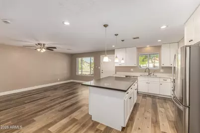 18636 N 17th Avenue, Phoenix, AZ 85027 - Photo 10