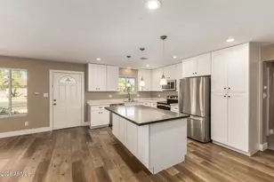 18636 N 17th Ave, Phoenix, AZ 85027 - Photo 8