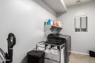 586 E Baker Drive, San Tan Valley, AZ 85140 - Photo 32