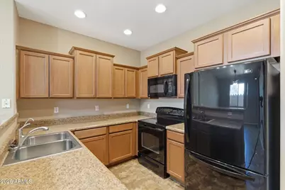 2463 W Kristina Avenue, San Tan Valley, AZ 85144 - Photo 6
