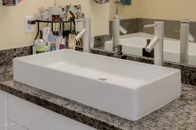 4942 E Whitton Avenue, Phoenix, AZ 85018 - Photo 52