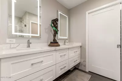 5137 N 79th Place, Scottsdale, AZ 85250 - Photo 12