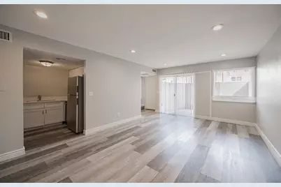 2674 N 43rd Avenue #C, Phoenix, AZ 85009 - Photo 6
