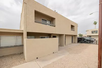 2674 N 43rd Avenue #C, Phoenix, AZ 85009 - Photo 2