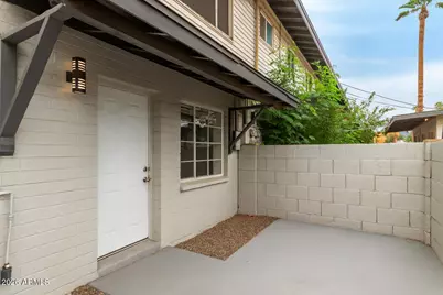 4325 N 26th Street #8, Phoenix, AZ 85016 - Photo 1