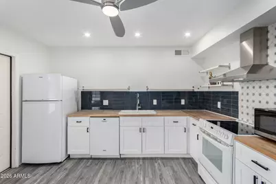 4325 N 26th Street #8, Phoenix, AZ 85016 - Photo 12