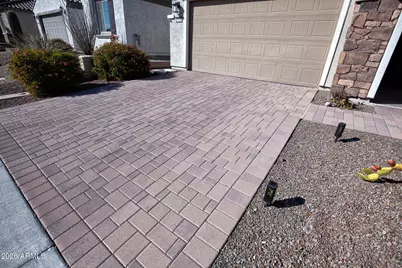 26186 W Kristal Way, Buckeye, AZ 85396 - Photo 6