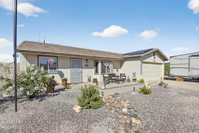 10199 W Fernando Drive, Arizona City, AZ 85123 - Photo 6