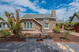 1922 W Holly St, Phoenix, AZ 85009 - Photo 2