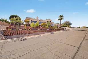 15822 N Peace Pipe Pl, Fountain Hills, AZ 85268 - Photo 4