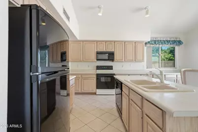 6558 E Roland Street, Mesa, AZ 85215 - Photo 16