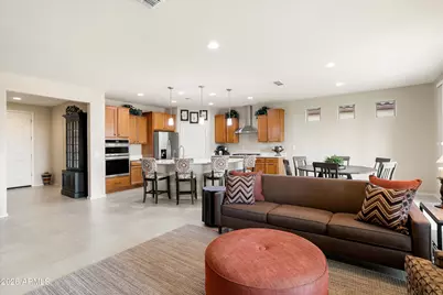 27383 W Wahalla Lane, Buckeye, AZ 85396 - Photo 8