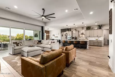 25583 W Madre Del Oro Drive, Wittmann, AZ 85361 - Photo 10