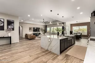 25583 W Madre Del Oro Dr, Wittmann, AZ 85361 - Photo 14