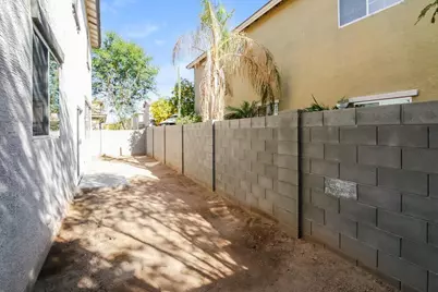 7509 S 27th Way, Phoenix, AZ 85042 - Photo 16