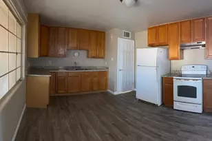 8638 North 8th St, Phoenix, AZ 85020 - Photo 1