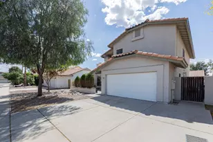 11121 W Sunflower Pl, Avondale, AZ 85392 - Photo 1