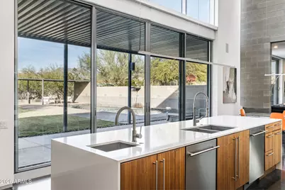 10010 E Jenan Drive, Scottsdale, AZ 85260 - Photo 14