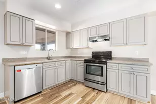 1225 W Halstead Dr, Phoenix, AZ 85023 - Photo 4