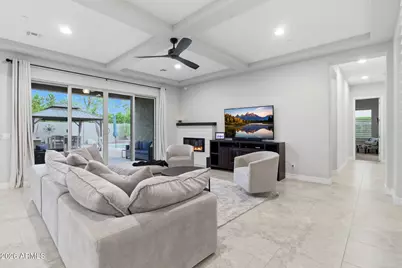 10176 W El Cortez Place, Peoria, AZ 85383 - Photo 4