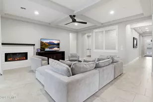 10176 W El Cortez Pl, Peoria, AZ 85383 - Photo 6