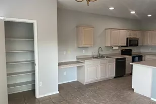 1330 E Pedro Rd, Phoenix, AZ 85042 - Photo 4