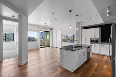3131 N Central Avenue #6002, Phoenix, AZ 85012 - Photo 1