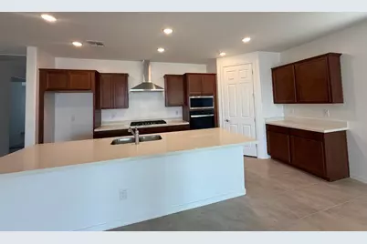 24245 W Raymond Street, Buckeye, AZ 85326 - Photo 8