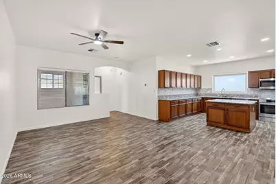 266 W Seven Seas Drive, Casa Grande, AZ 85122 - Photo 12