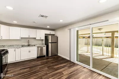 7339 W Montecito Avenue, Phoenix, AZ 85033 - Photo 10