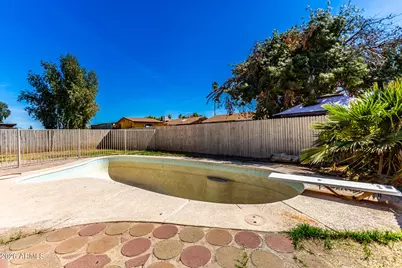 7339 W Montecito Avenue, Phoenix, AZ 85033 - Photo 26