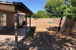 2894 E Pony Ct, Gilbert, AZ 85295 - Photo 2