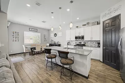 23602 N 167th Lane, Surprise, AZ 85387 - Photo 10