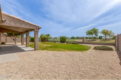 13321 W Wilshire Drive, Goodyear, AZ 85395 - Photo 2